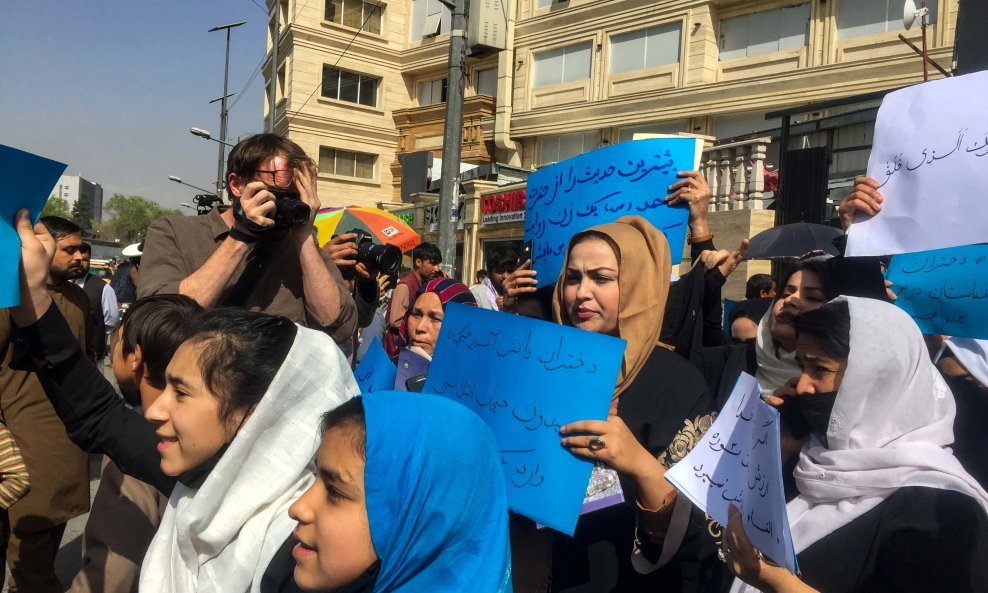 Prosvjedi u Kabulu zbog zabrane školovanja djevojčica