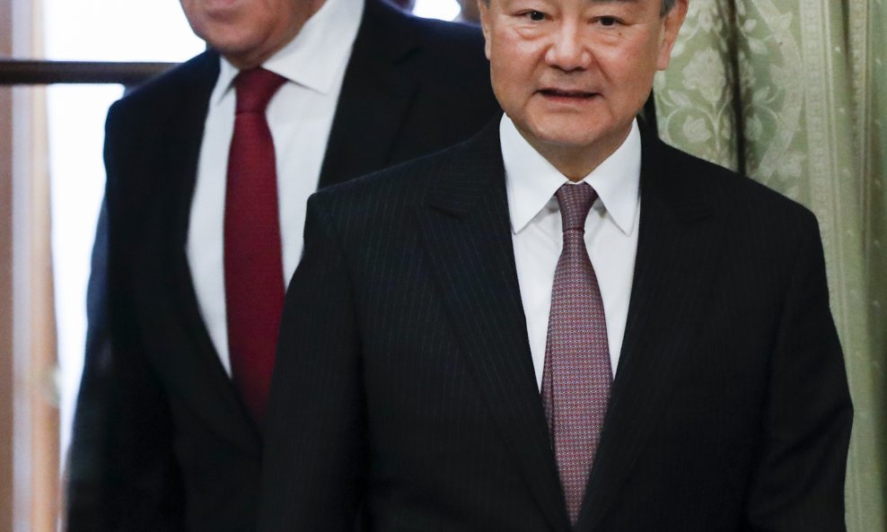 Wang Yi i Sergej Lavrov