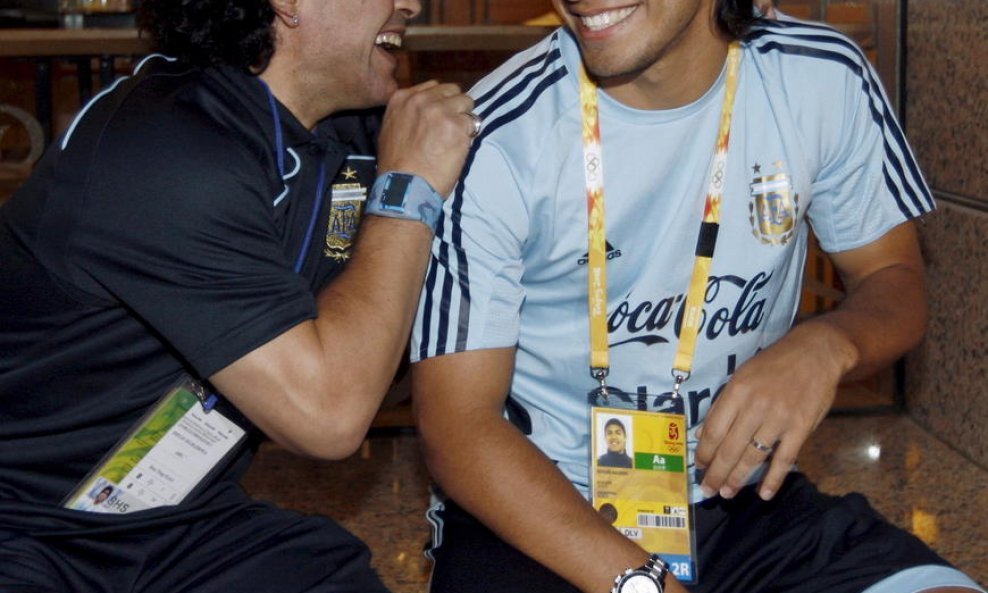 Diego Armando Maradona i Sergio Aguero snimljeni 2008. godine
