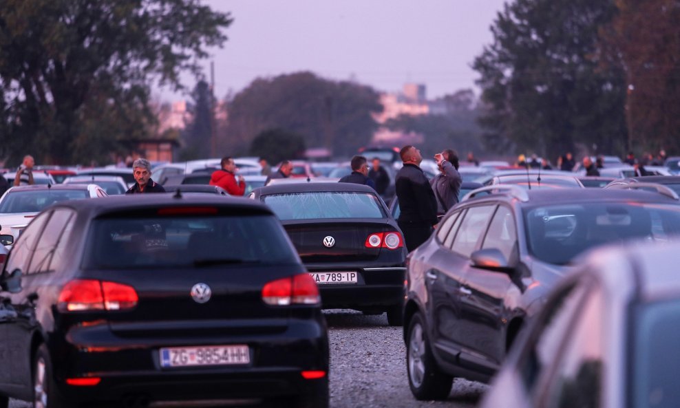 Dok tržište rabljenih automobila nastavlja rasti, trgovci rabljenim automobilima suočavaju se s nestašicom vozila