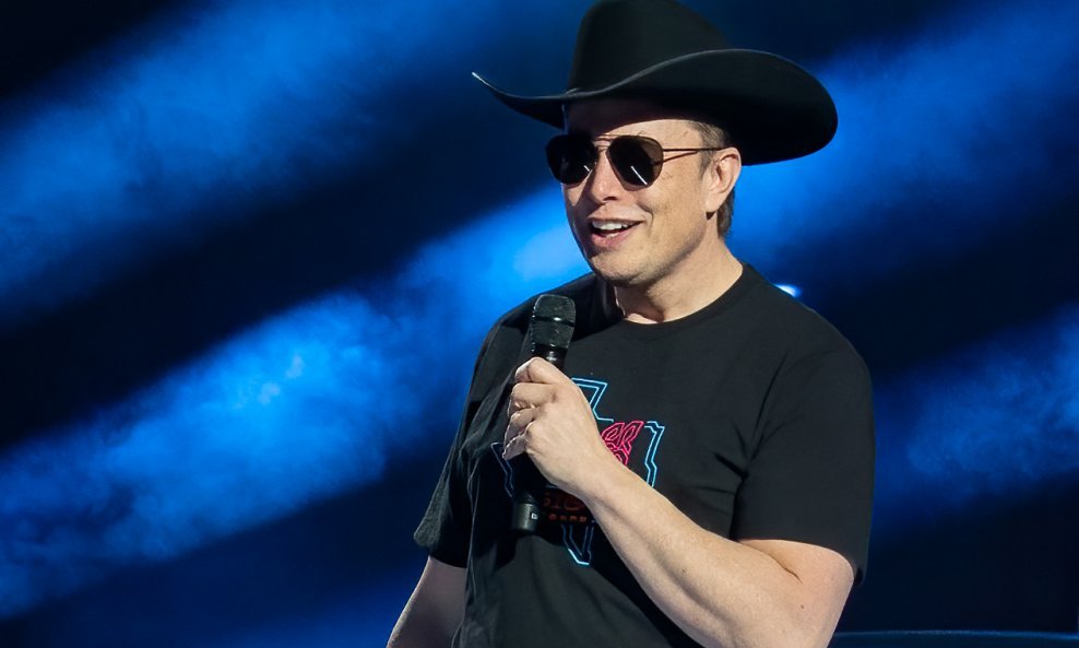 Musk je prve informacije o robotaxiju obznanio tijekom eventa Cyber Rodeo održanog u Teksasu