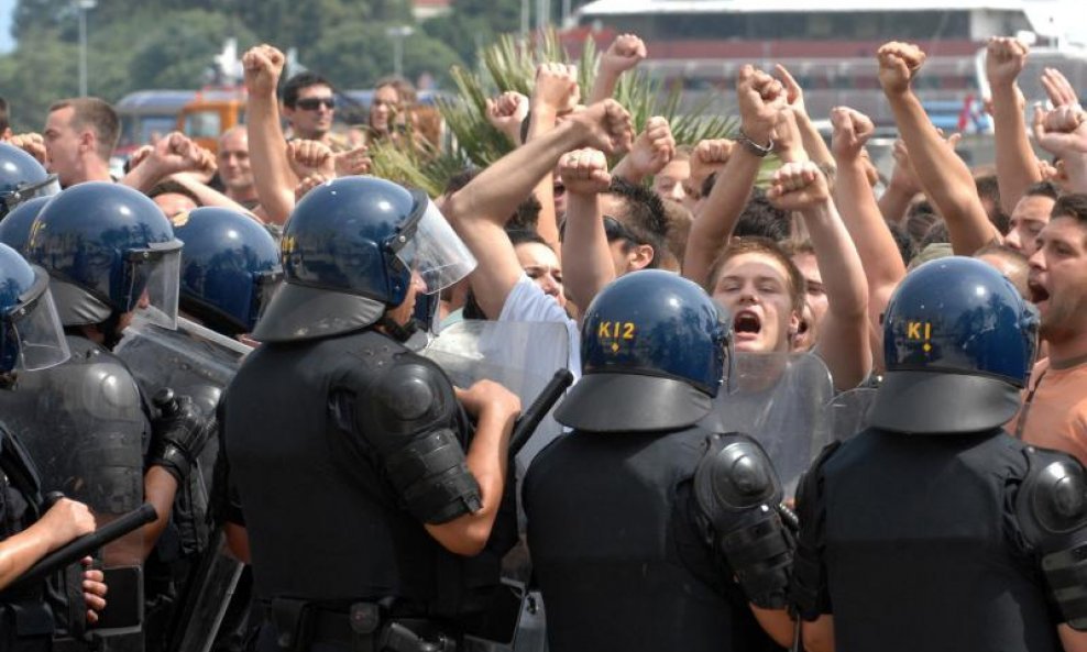 Split Pride masa policija