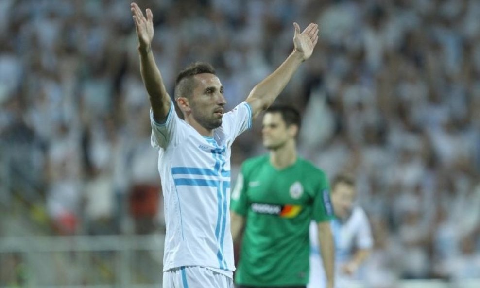 Leovac slavi pogodak Lokomotivi