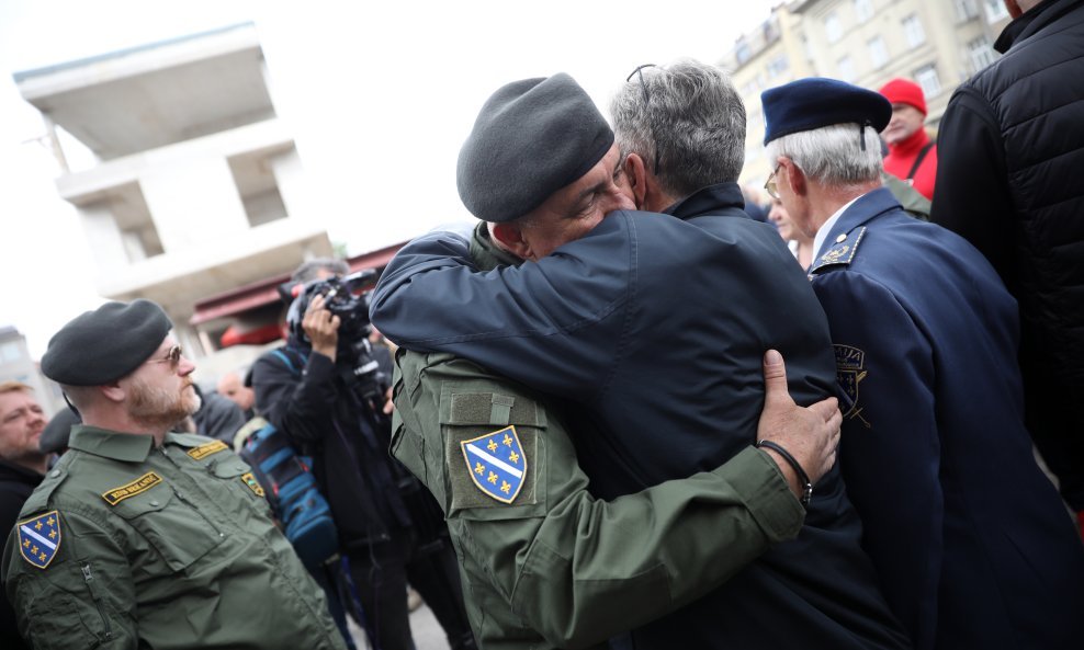 Pripadnici 'Zelenih beretki' odali počast suborcima i građanima stradalima u Dobrovoljačkoj ulici