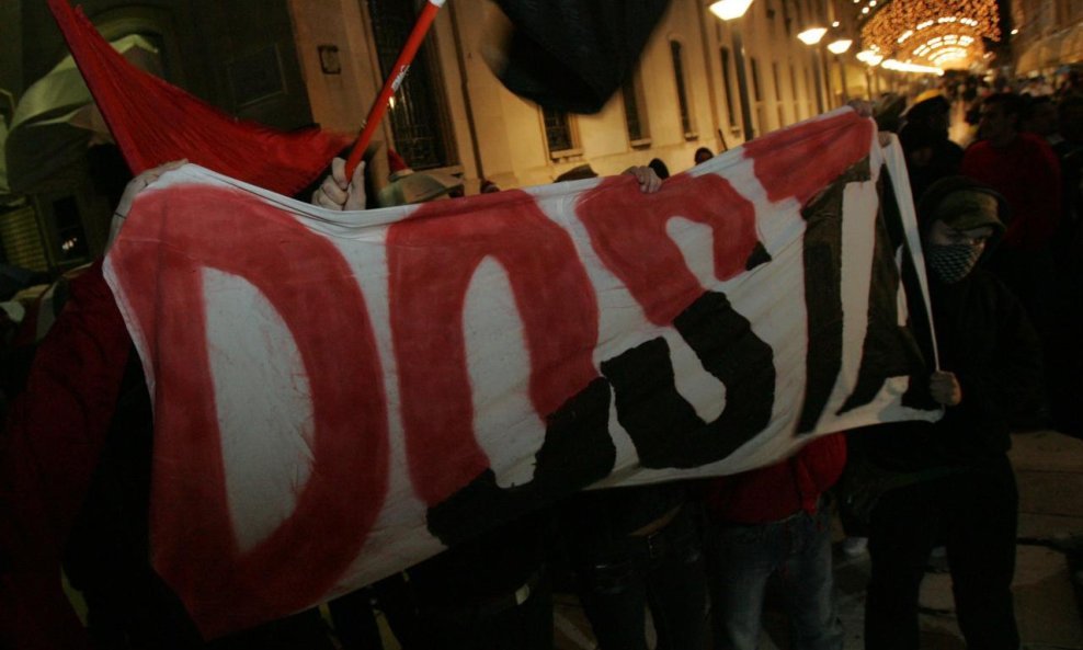 PROSVJED PAROLA DOSTA