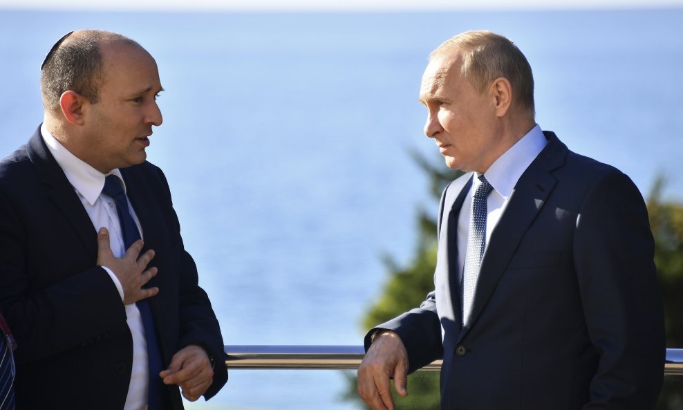 Naftali Bennett i Vladimir Putin