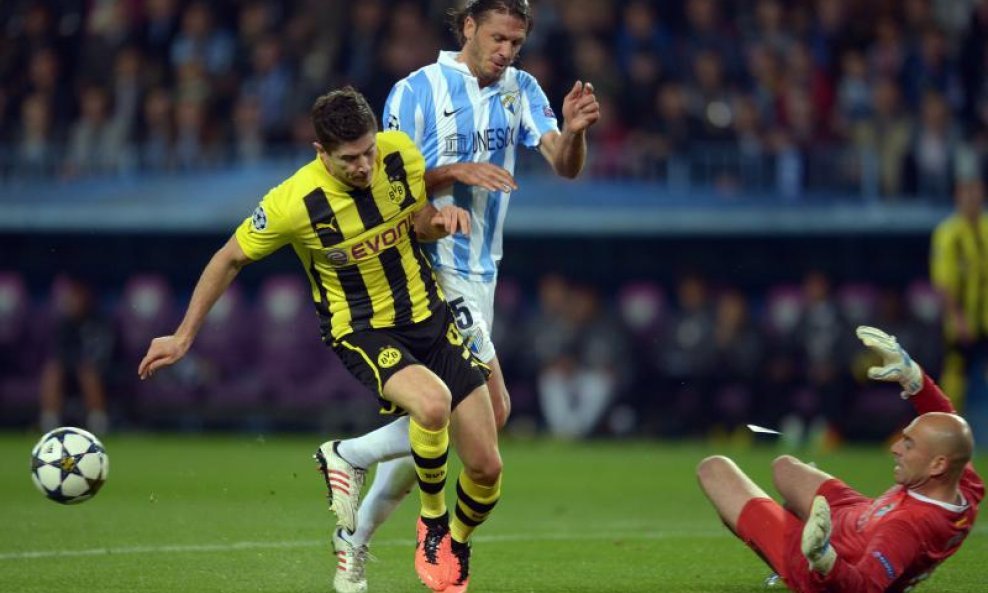 Robert Lewandowski Martin Demichelis Malaga Borussia Dorrtmund