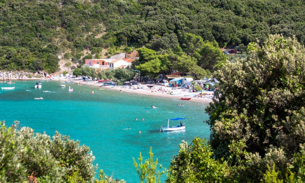 Plaža Divna jedna je od najljepših na Pelješcu