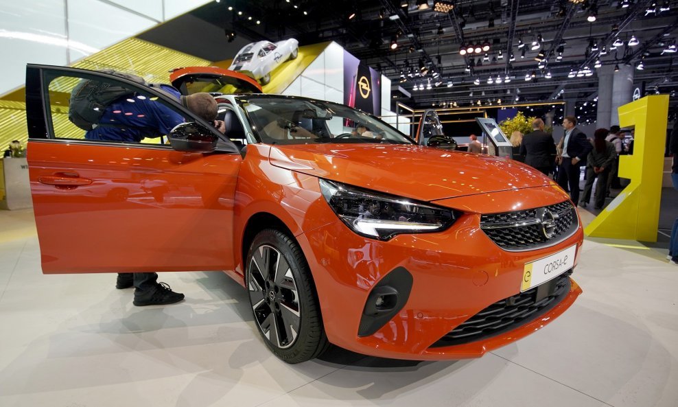 Opel je sebi postavio cilj nula grešaka. Kako bi to postigao, proizvođač automobila iz Rüsselsheima također je uveo nove metode analize koje imaju prediktivni učinak u proizvodnji
