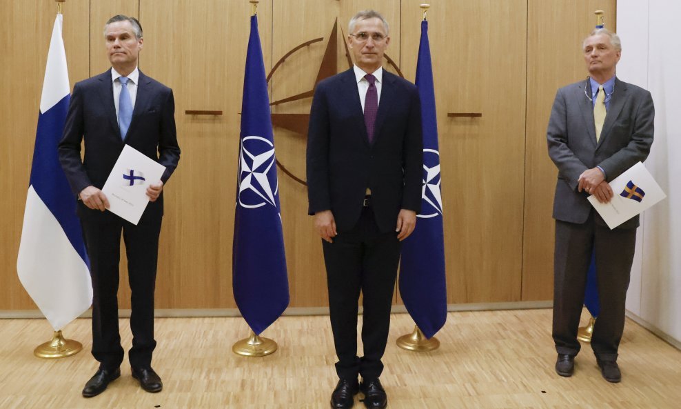 Finska i Švedska podnijele zahtjev za pristupanje NATO-u u Bruxellesu