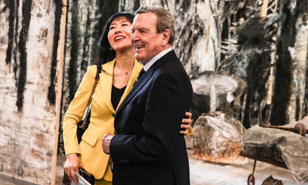 Gerhard Schroder sa suprugom Soyeon Schroeder-Kim
