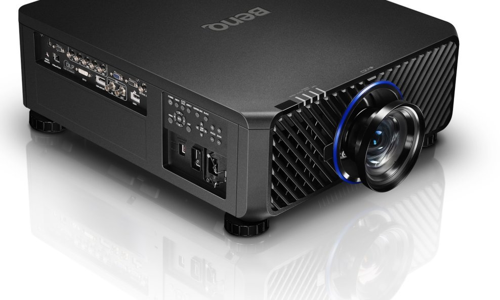BenQ_LU9715 (side view)