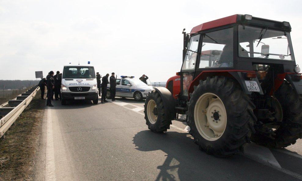 seljaci policija sukob