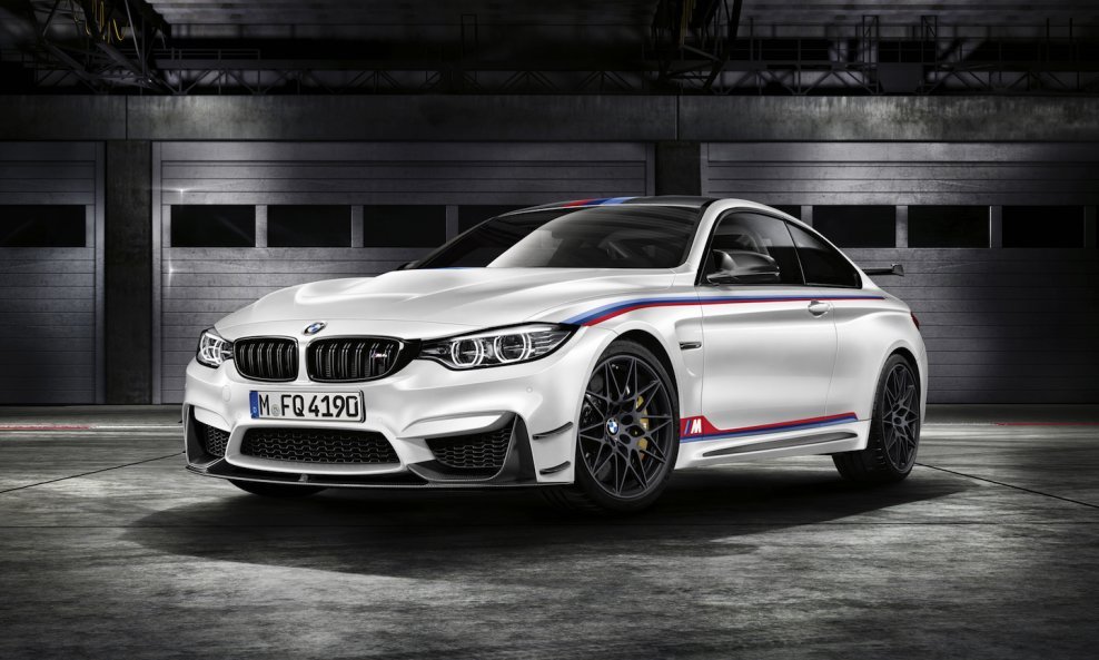 BMW M4 DTM Champion Edition