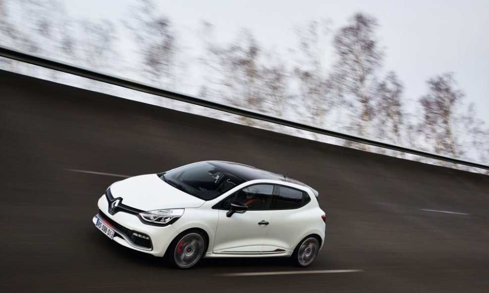 Clio RS 220 Trophy