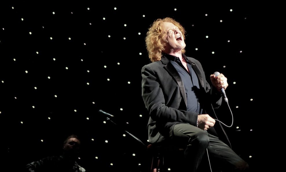 Mick Hucknall