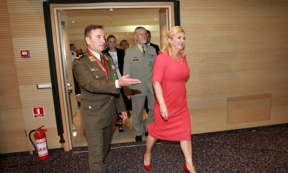 Kolinda Grabar Kitarović (11)