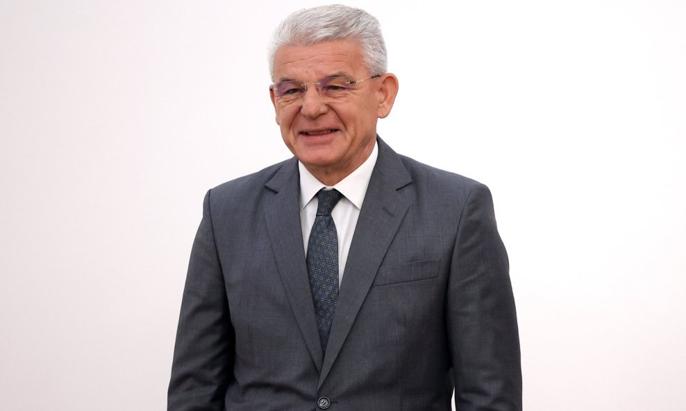 Šefik Džaferović