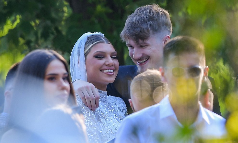 Dina Dragija i Tin Jedvaj