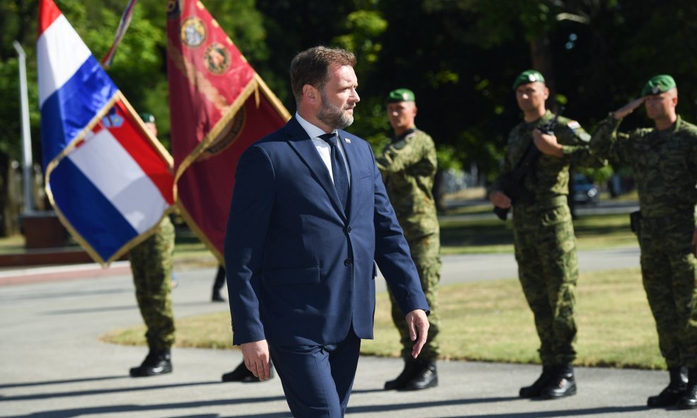 Mario Banožić u radnom posjetu Gardijskoj oklopno-mehaniziranoj brigadi