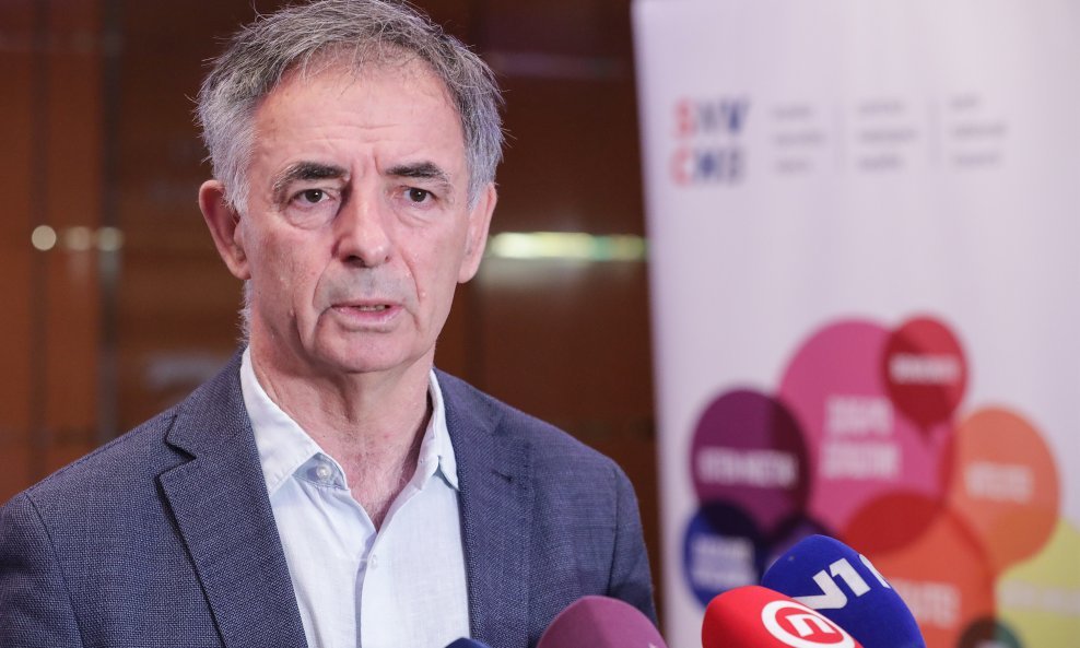 Milorad Pupovac, predsjednik SNV-a