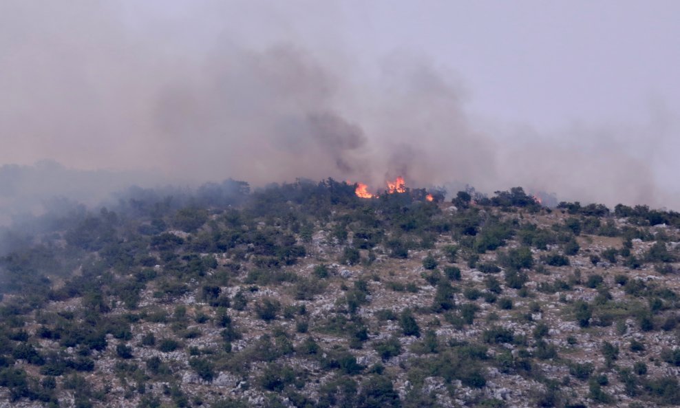 Požar kod Dugopolja