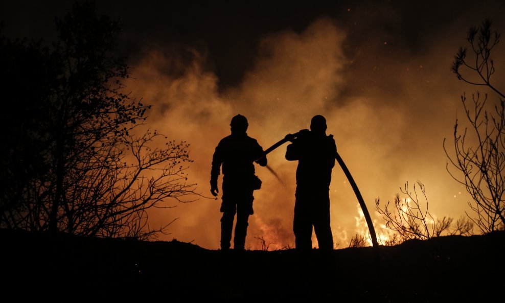 Šumski požari u Grčkoj, Penteli