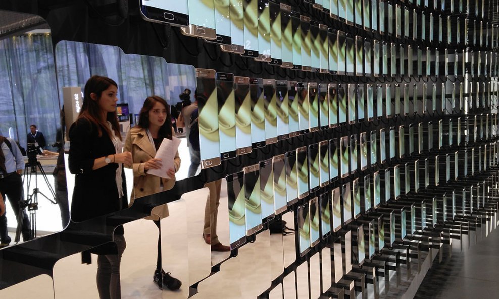 Samsung IFA 2015 ogledala od mobitela
