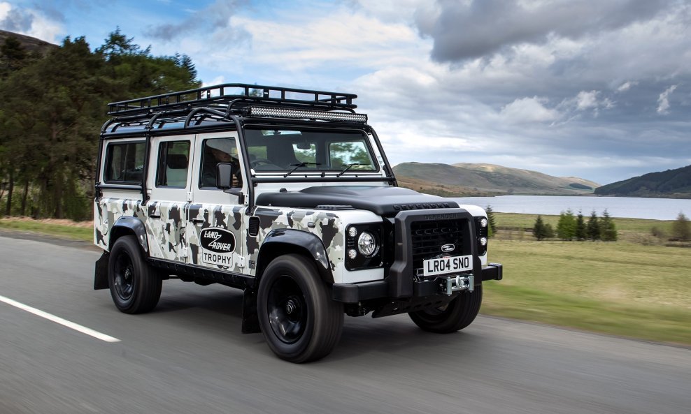 Land Rover Classic Defender Works V8 Trophy II je prava posveta avanturama legendarnog terenca