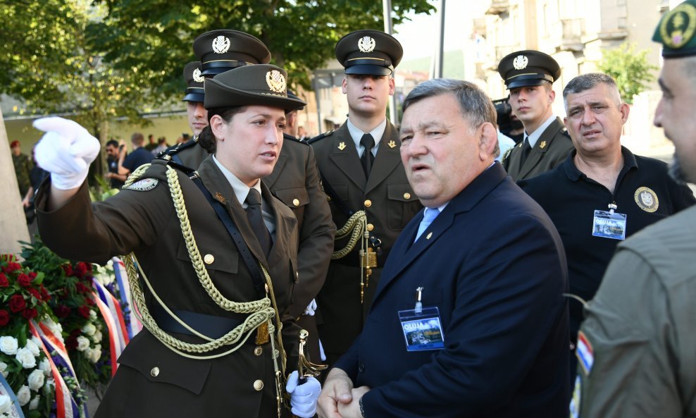 Umirovljeni general Mladen Markač u Kninu