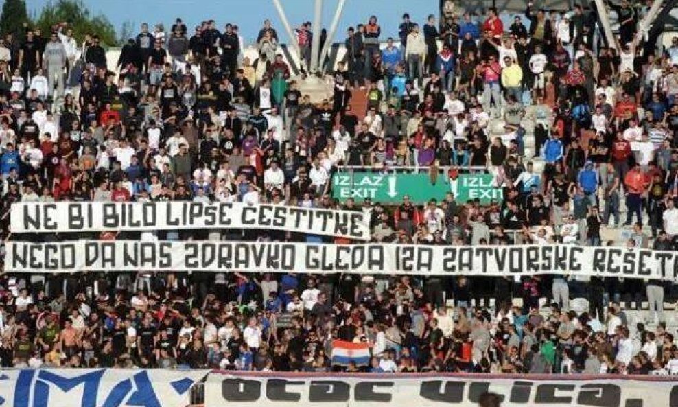 Torcida poruka Mamić