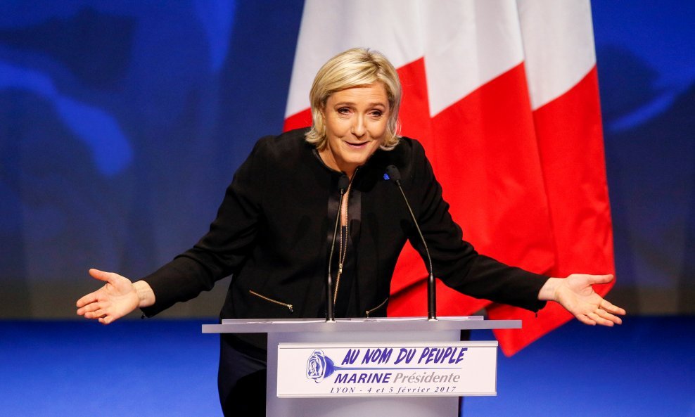 Marine Le Pen u Lyonu (6)