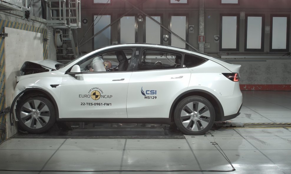 Tesla Model Y je na najnovijim testiranjima Euro NCAP prošla gotovo savršeno