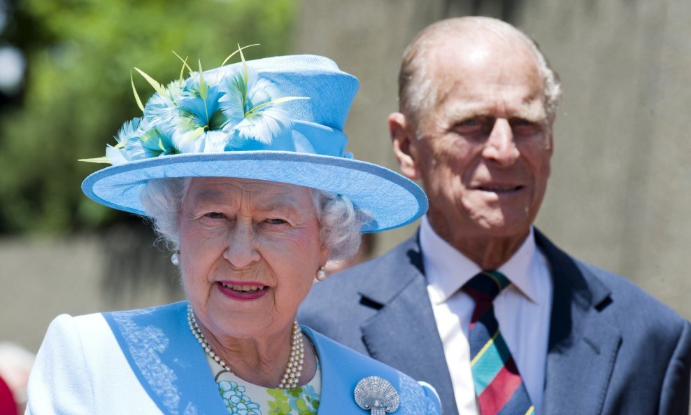 Kraljica Elizabeta II i princ Philip