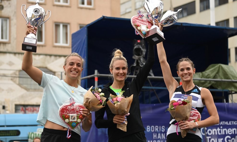 Ottavia Cestanaro, Neja Filipič, Paola Borović