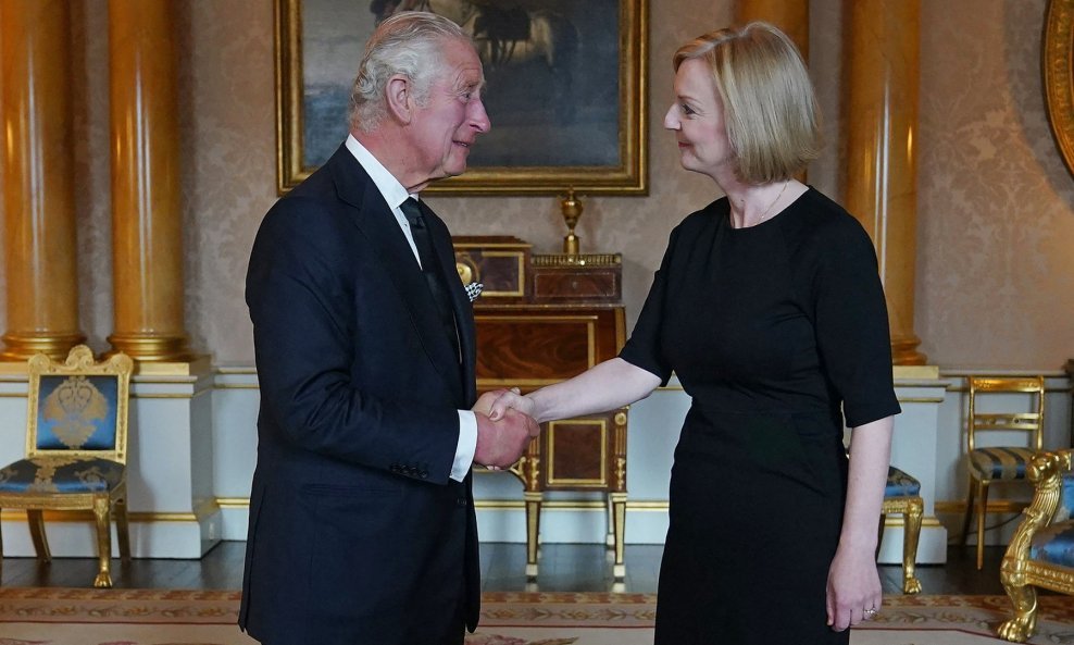 Kralj Charles III. i premijerka Liz Truss