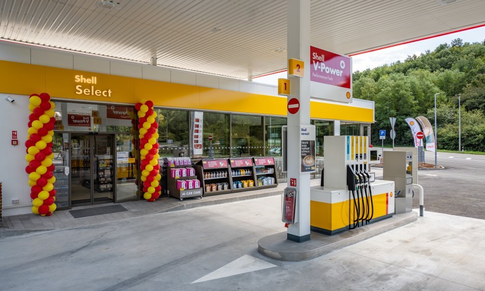 Shell benzinska postaja u Pazinu