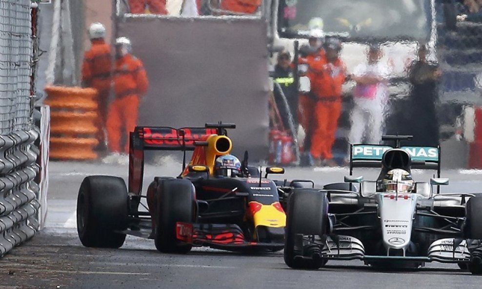 Ricciardo i Hamilton