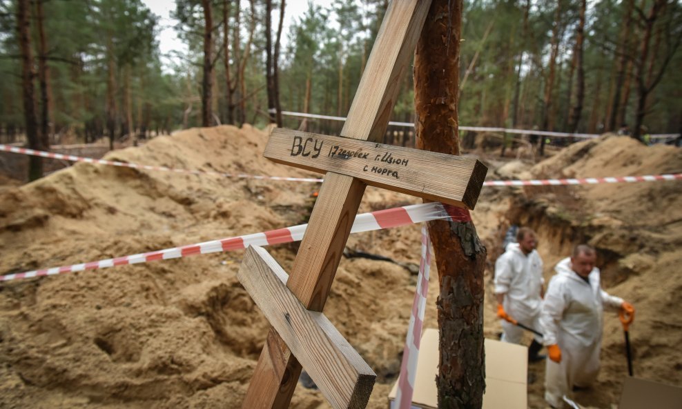 Masovna grobnica kod Izjuma