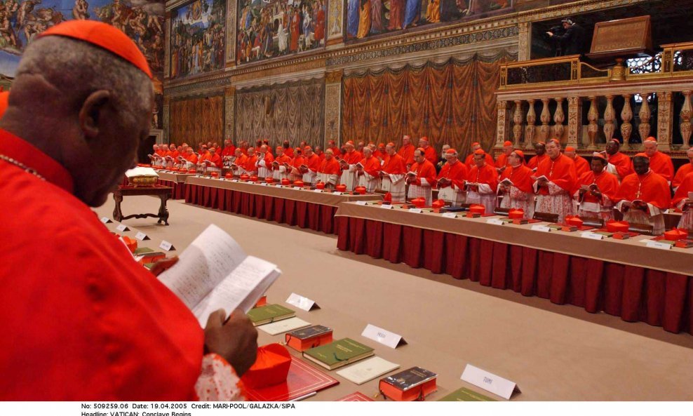 konklava kardinali