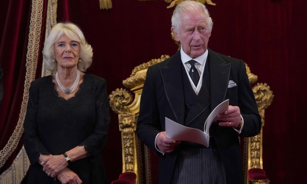 Kralj Charles i kraljica supruga Camilla