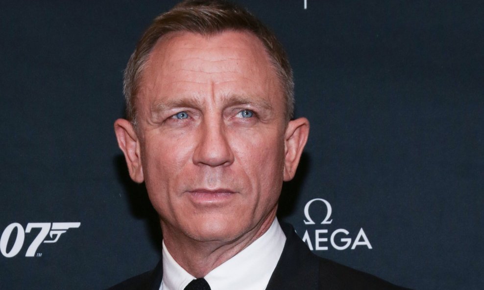 Daniel Craig