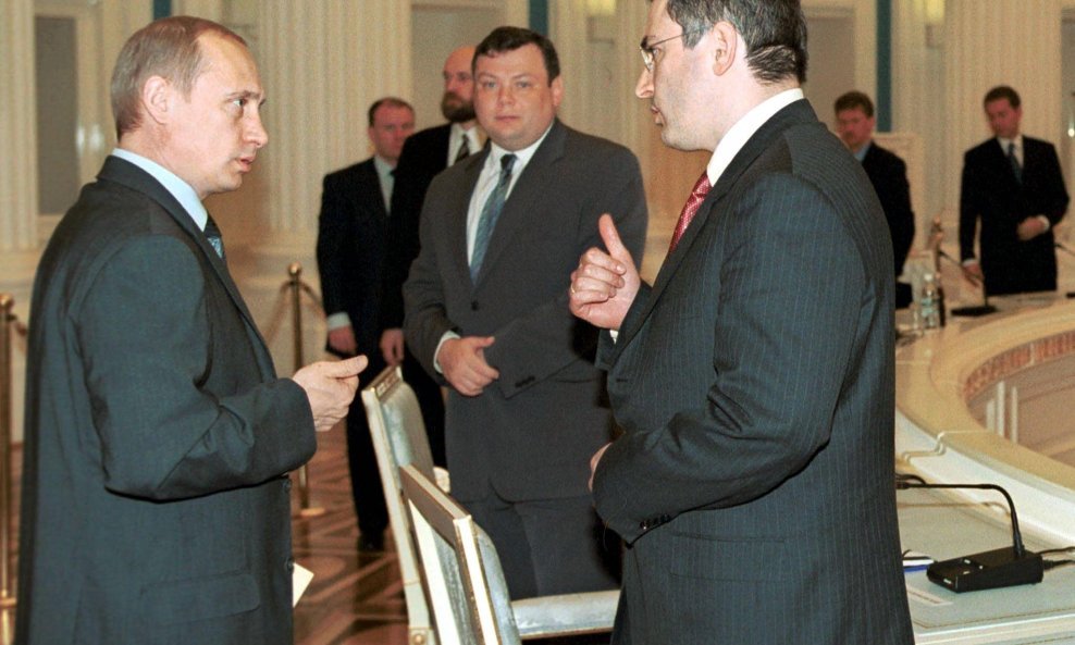 Vladimir Putin i šef Jukosa Mihail Hodorkovski / 2001. godine