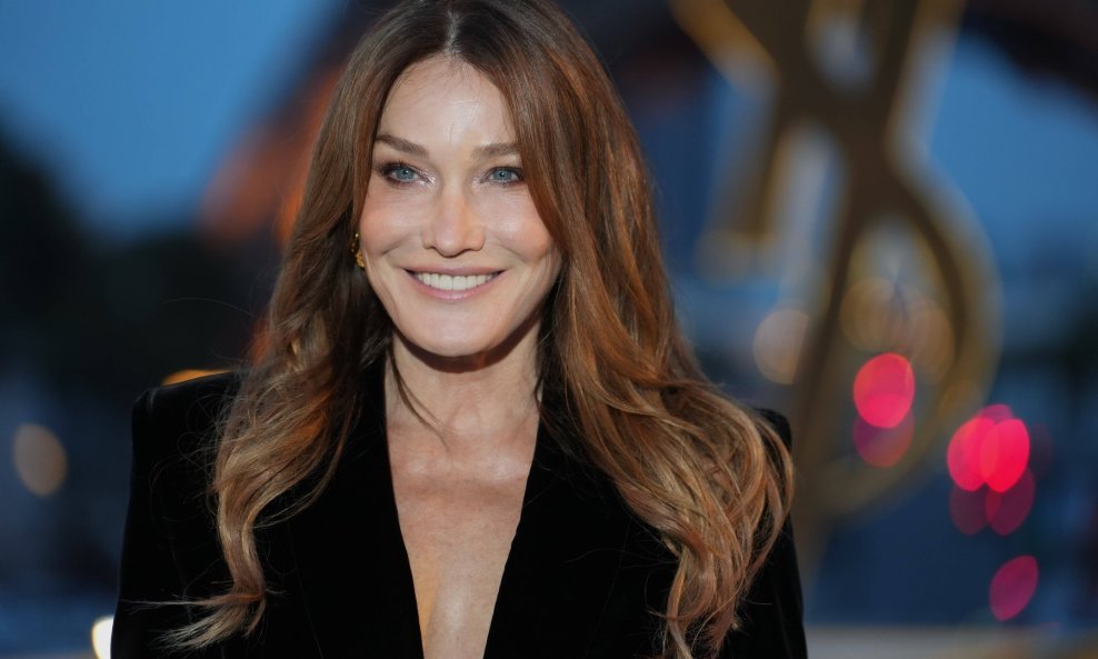 Carla Bruni u Parizu