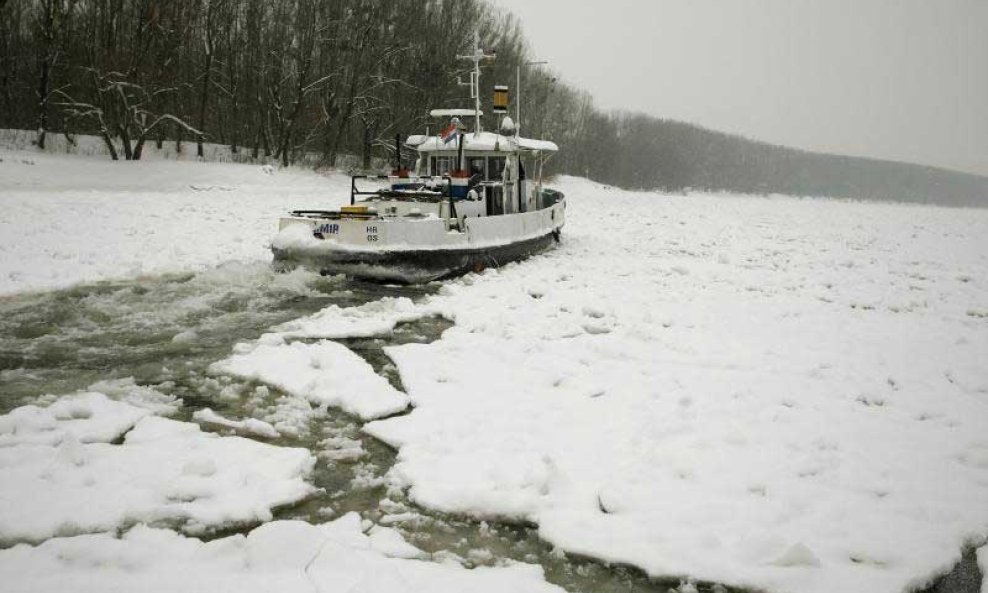 ledolomac Drava