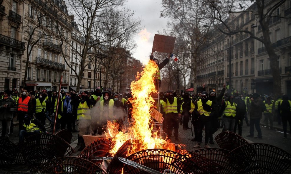 Prosvjed u Francuskoj - ilustracija