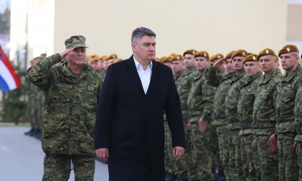 Zoran Milanović na ispraćaju vojnika u misiju na Kosovu u studenom