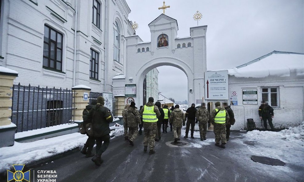 Racija na manastir Pravoslavne crkve u Kijevu