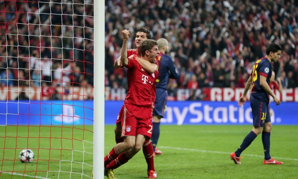 Gomez i Muller slave protiv Barcelone