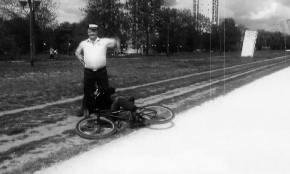 Newsbar - Panduri 1920. rješavaju probleme sa zagrebačkim biciklistima